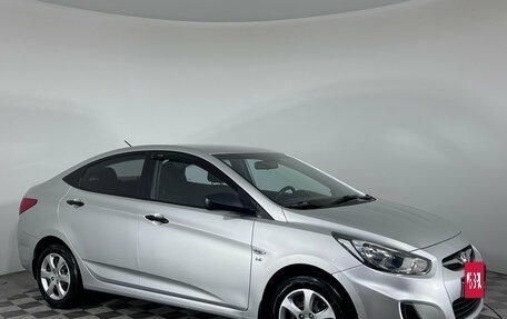 Hyundai Solaris II рестайлинг, 2013 год, 890 000 рублей, 3 фотография