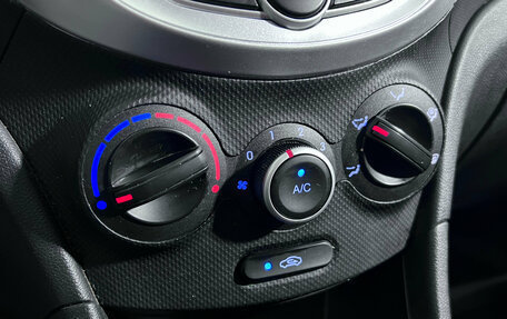 Hyundai Solaris II рестайлинг, 2013 год, 890 000 рублей, 14 фотография