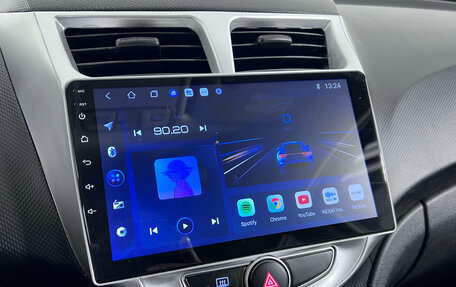 Hyundai Solaris II рестайлинг, 2013 год, 890 000 рублей, 13 фотография