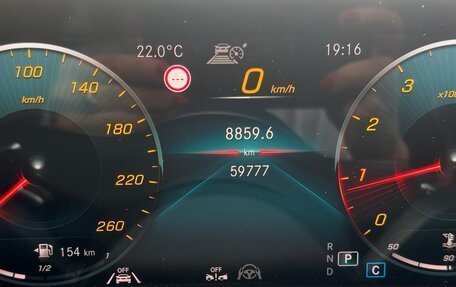 Mercedes-Benz A-Класс, 2018 год, 1 890 000 рублей, 10 фотография