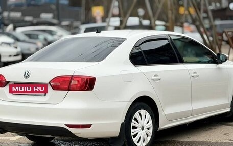 Volkswagen Jetta VI, 2013 год, 745 000 рублей, 3 фотография