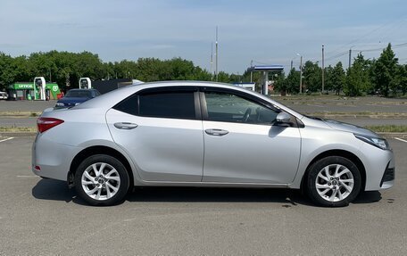 Toyota Corolla, 2018 год, 1 780 000 рублей, 3 фотография