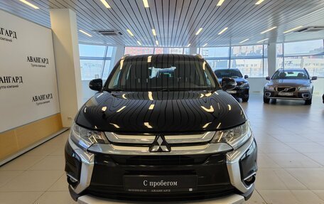 Mitsubishi Outlander III рестайлинг 3, 2016 год, 1 825 000 рублей, 3 фотография