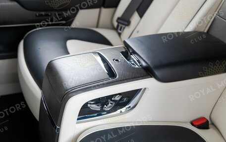 Rolls-Royce Cullinan, 2018 год, 29 300 000 рублей, 15 фотография