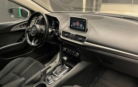Mazda 3, 2017 год, 1 450 000 рублей, 14 фотография