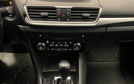 Mazda 3, 2017 год, 1 450 000 рублей, 13 фотография