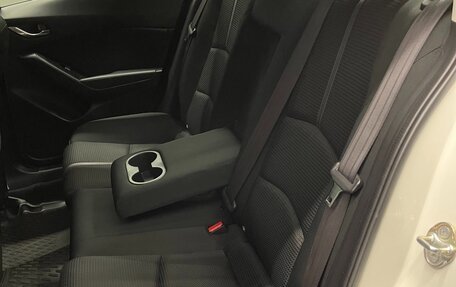 Mazda 3, 2017 год, 1 450 000 рублей, 18 фотография