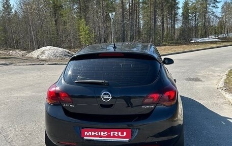 Opel Astra J, 2011 год, 690 000 рублей, 3 фотография