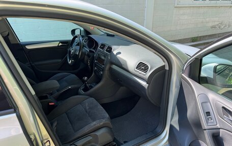 Volkswagen Golf VI, 2010 год, 700 000 рублей, 12 фотография