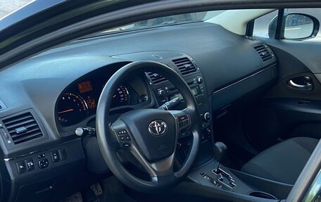 Toyota Avensis III рестайлинг, 2010 год, 1 060 000 рублей, 9 фотография