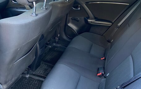 Toyota Avensis III рестайлинг, 2010 год, 1 060 000 рублей, 10 фотография