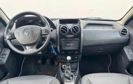 Renault Duster I рестайлинг, 2017 год, 1 320 000 рублей, 9 фотография