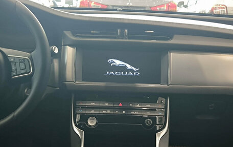 Jaguar XF II, 2018 год, 2 277 500 рублей, 15 фотография