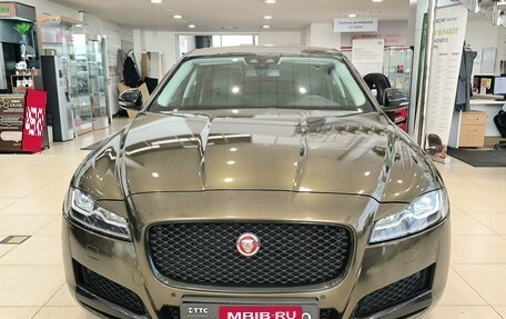Jaguar XF II, 2018 год, 2 277 500 рублей, 2 фотография
