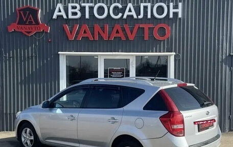 KIA cee'd I рестайлинг, 2011 год, 890 000 рублей, 7 фотография