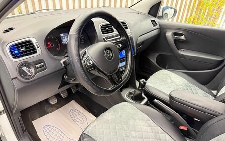 Volkswagen Polo VI (EU Market), 2016 год, 1 005 000 рублей, 13 фотография