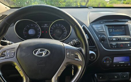Hyundai ix35 I рестайлинг, 2014 год, 1 400 000 рублей, 14 фотография