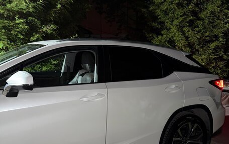 Lexus RX IV рестайлинг, 2021 год, 5 600 000 рублей, 9 фотография