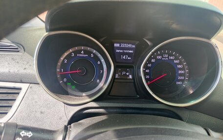 Hyundai Elantra V, 2012 год, 950 000 рублей, 11 фотография