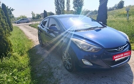 Hyundai Elantra V, 2012 год, 950 000 рублей, 4 фотография