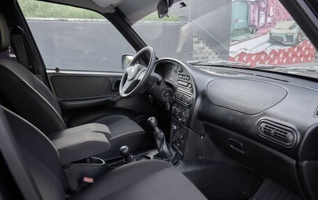 Chevrolet Niva I рестайлинг, 2017 год, 723 000 рублей, 6 фотография