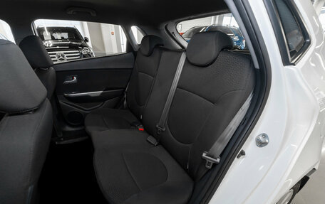 KIA Rio III рестайлинг, 2013 год, 1 100 000 рублей, 12 фотография