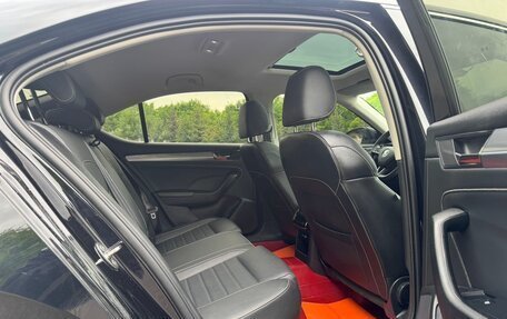 Skoda Superb III рестайлинг, 2023 год, 2 000 000 рублей, 21 фотография