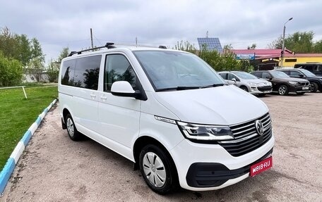 Volkswagen Caravelle T6 рестайлинг, 2021 год, 3 900 000 рублей, 1 фотография