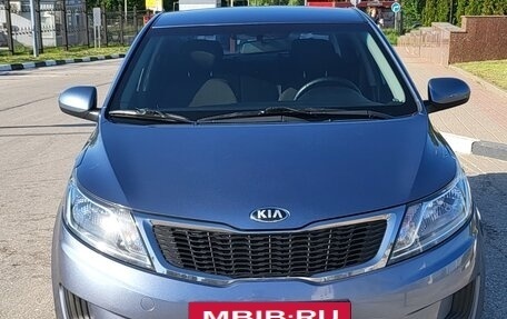 KIA Rio III рестайлинг, 2013 год, 930 000 рублей, 2 фотография