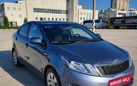 KIA Rio III рестайлинг, 2013 год, 930 000 рублей, 7 фотография