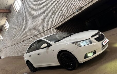 Chevrolet Cruze II, 2012 год, 568 000 рублей, 3 фотография