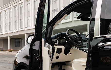 Mercedes-Benz V-Класс, 2021 год, 7 899 000 рублей, 3 фотография