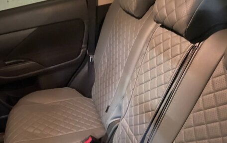 Mitsubishi Outlander III рестайлинг 3, 2014 год, 1 650 000 рублей, 9 фотография