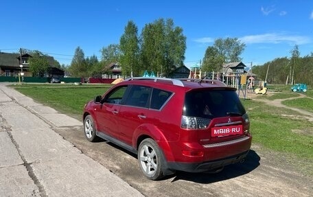 Mitsubishi Outlander III рестайлинг 3, 2008 год, 560 000 рублей, 4 фотография