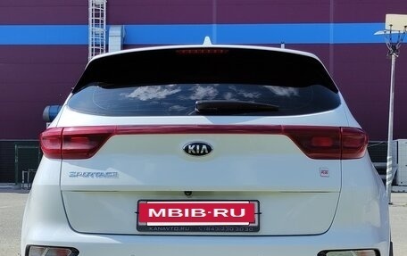 KIA Sportage IV рестайлинг, 2020 год, 2 400 000 рублей, 4 фотография