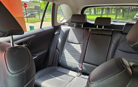 Toyota RAV4, 2019 год, 3 300 000 рублей, 11 фотография