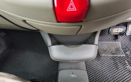 Nissan March III, 2002 год, 530 000 рублей, 11 фотография