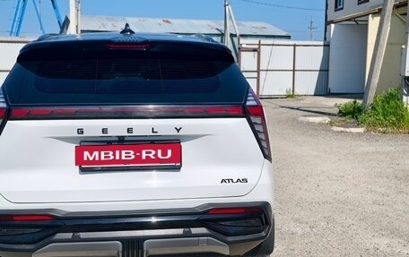 Geely Atlas, 2024 год, 2 650 000 рублей, 4 фотография