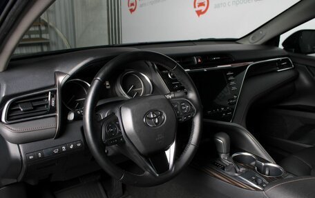Toyota Camry, 2019 год, 2 670 000 рублей, 7 фотография