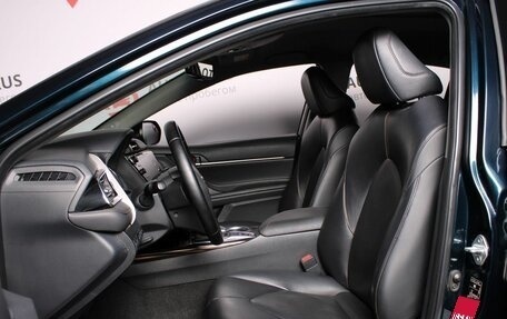 Toyota Camry, 2019 год, 2 670 000 рублей, 8 фотография