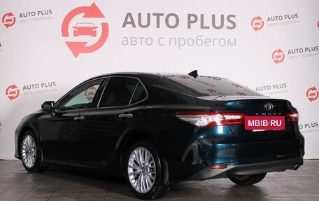 Toyota Camry, 2019 год, 2 670 000 рублей, 2 фотография