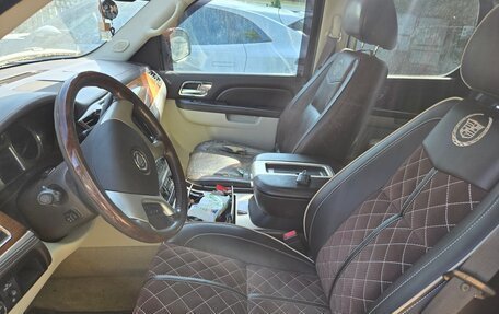 Cadillac Escalade III, 2010 год, 1 300 000 рублей, 8 фотография