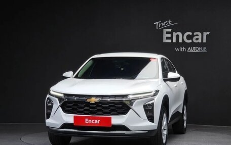 Chevrolet Trax, 2023 год, 1 970 000 рублей, 3 фотография