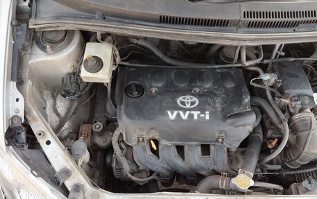 Toyota Ist II, 2004 год, 420 000 рублей, 21 фотография