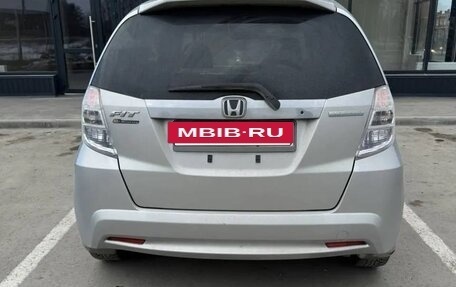 Honda Fit III, 2011 год, 625 000 рублей, 4 фотография