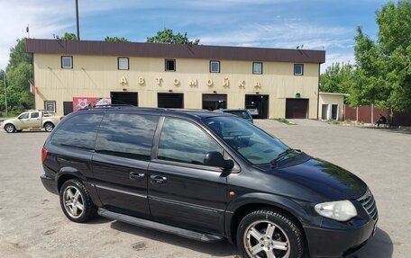 Chrysler Voyager IV, 2006 год, 1 200 000 рублей, 2 фотография