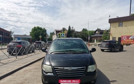 Chrysler Voyager IV, 2006 год, 1 200 000 рублей, 7 фотография