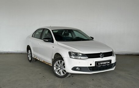 Volkswagen Jetta VI, 2013 год, 670 000 рублей, 3 фотография