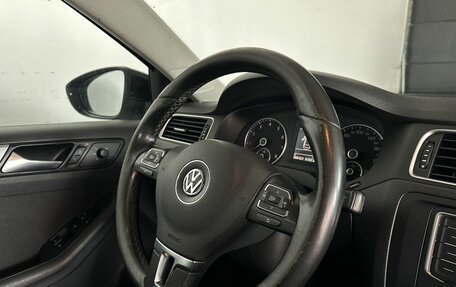 Volkswagen Jetta VI, 2013 год, 670 000 рублей, 12 фотография
