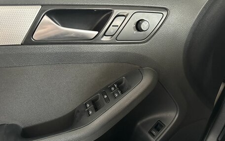 Volkswagen Jetta VI, 2013 год, 670 000 рублей, 17 фотография